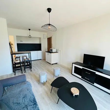 Nouveau 3 Lejlighed Toulon